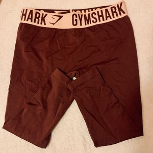 Small Gymshark crop leggings new without tags, no rips or flaws.
